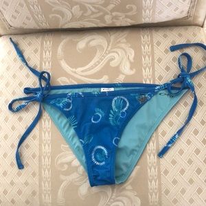 Oakley Blue Bikini 👙 Bottom Size XL